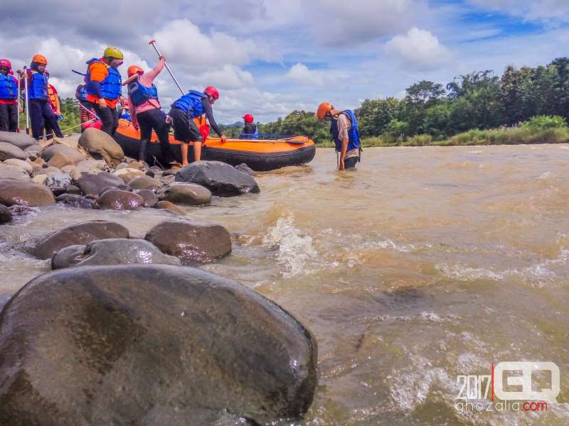 arung jeram rafting sungai bogowonto purworejo wisata jawa tengah