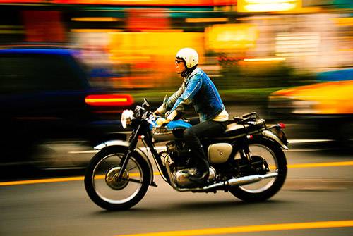 Read more about the article 8 Tips dan Tricks Memotret Panning