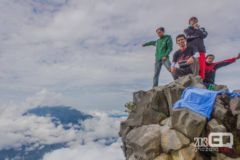 Read more about the article Pendakian Gunung Sindoro 3130 mdpl jalur Kledung, Temanggung, Jawa Tengah